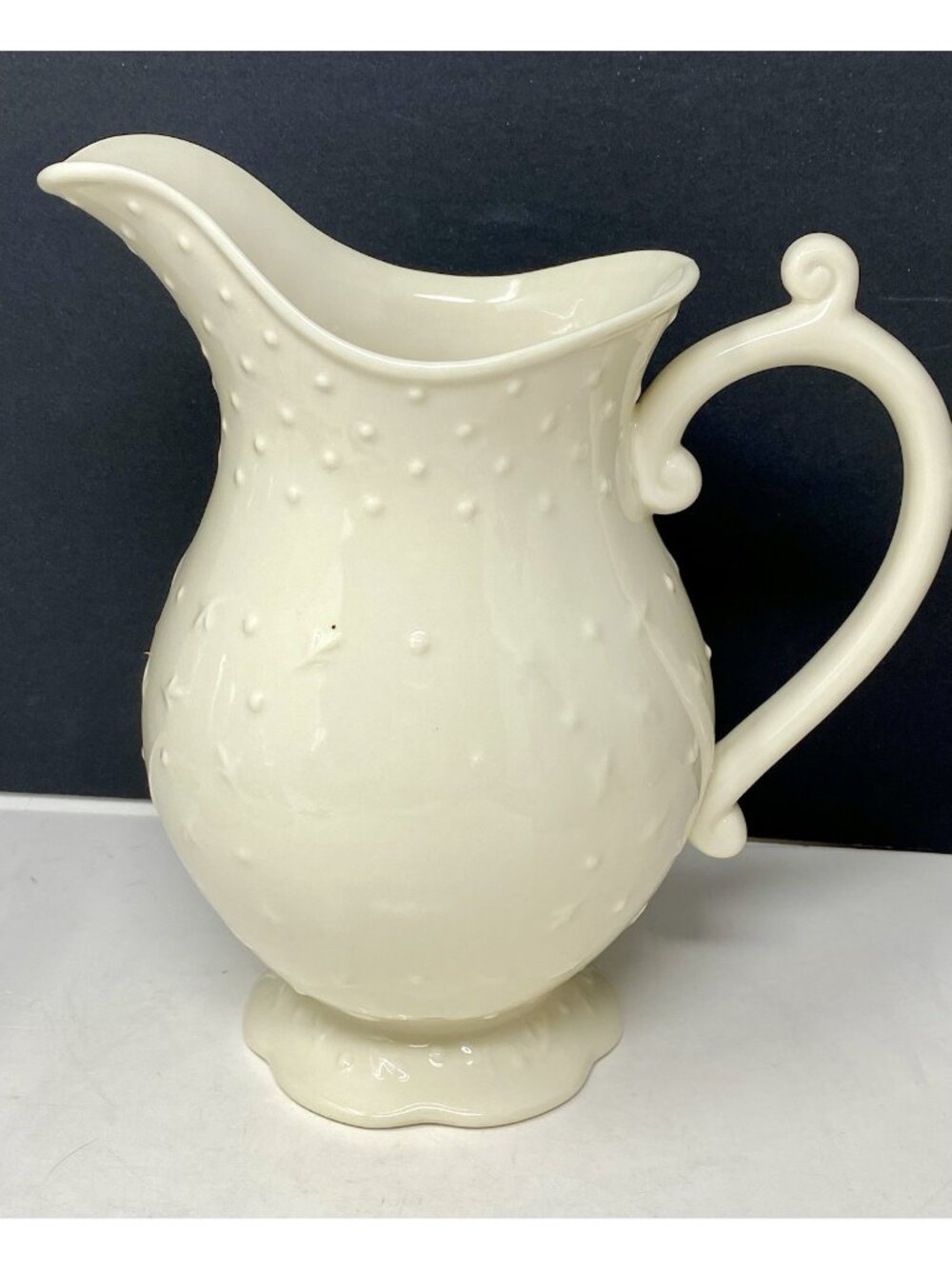 Vintage I. Godinger & Co Ivory Ceramic Pitcher Flower Vase With Textured Dots 9”